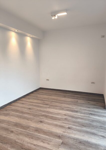 Nicolae Grigorescu, apartament 3 camere, curte proprie 115 mp, imobil 2023.